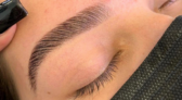 Un maquillage semi-permanent des sourcils à gagner !